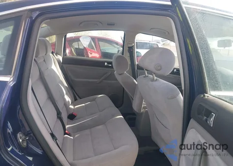 2004 Volkswagen Passat Gl from USA, damaged, VIN WVWMD63B14P147253